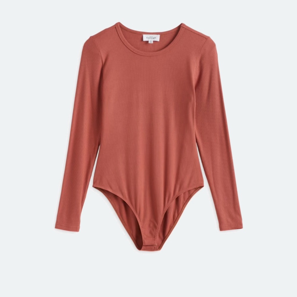 One Piece in burgundy by GILLI